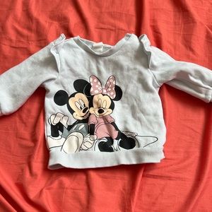 H&M girls Disney Sweatshirt size 6 months